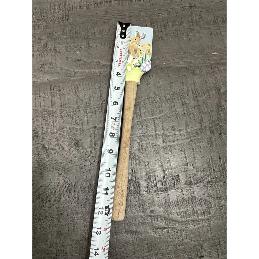 Sur La‎ Table Tovolo Spatulart Easter Bunny Silicone Spatula Wood Handle NWOT